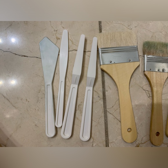 7 piece Painting supplies set - Picture 4 of 5